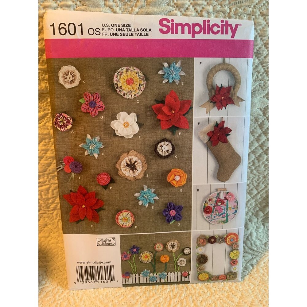 Simplicity Fabric Flowers Sewing Pattern 1601 - Uncut